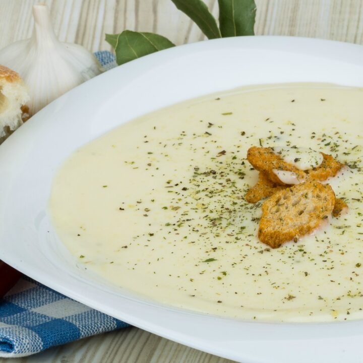 Instant Pot Cauliflower and Cheese Soup
